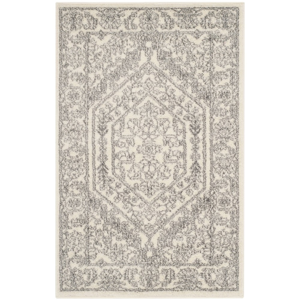  Aldwin Accent Rug Ivory/Silver
