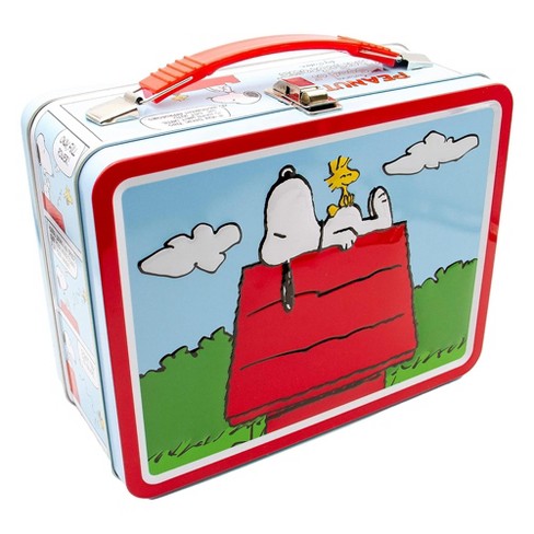 NMR Distribution Peanuts Snoopy Embossed Tin Fun Box