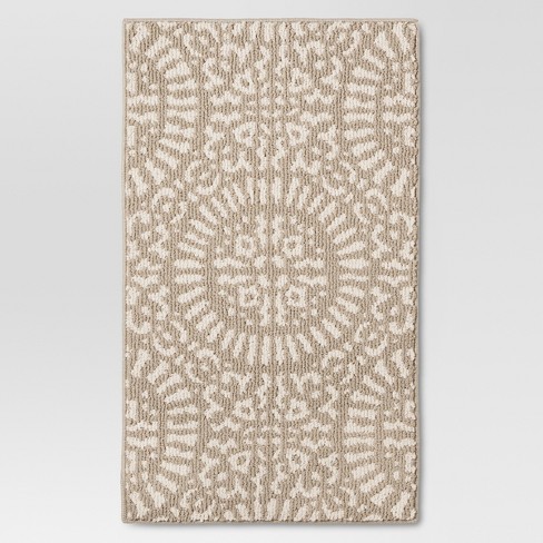 Threshold medallion rug