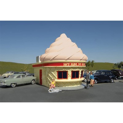 Bachmann Trains 35211 Chocolate Roadside USA Ice Cream Stand Shaped Building 1:87 HO Scale Model Train Accessory Building with Molded Color