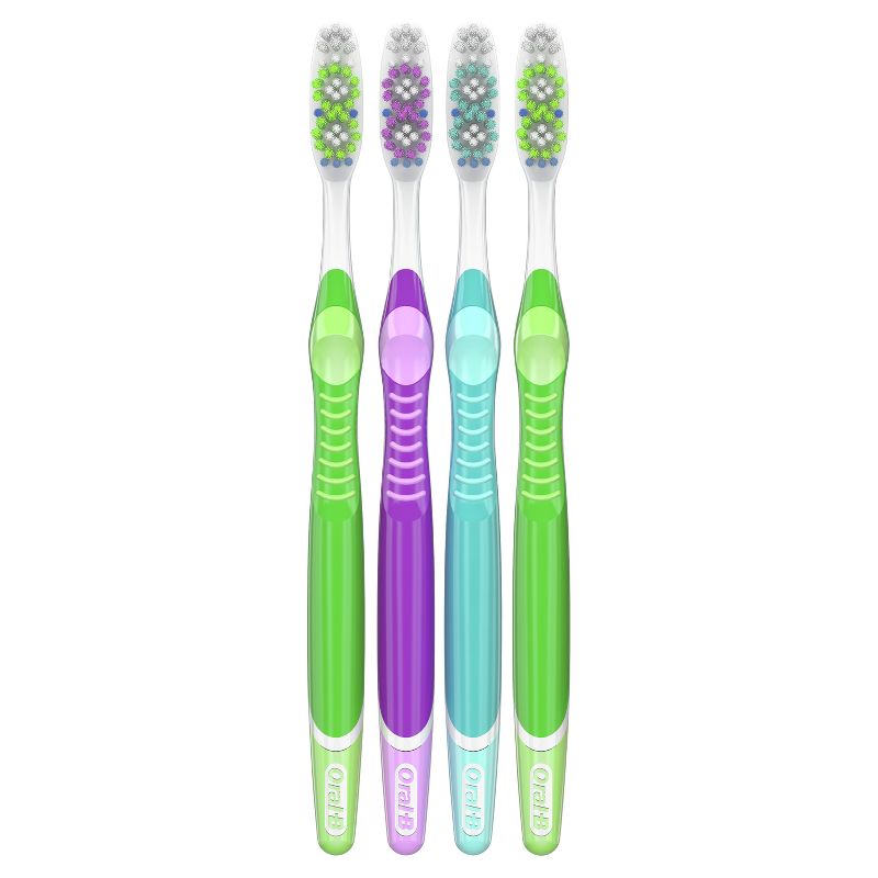 Oral-B Vivid Whitening Manual Toothbrush, 3 of 12