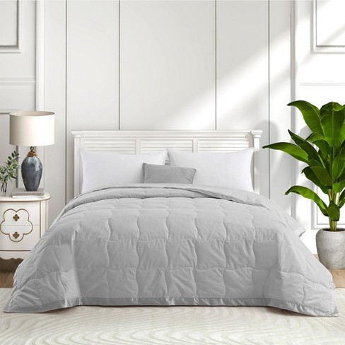 White blanket discount with satin trim