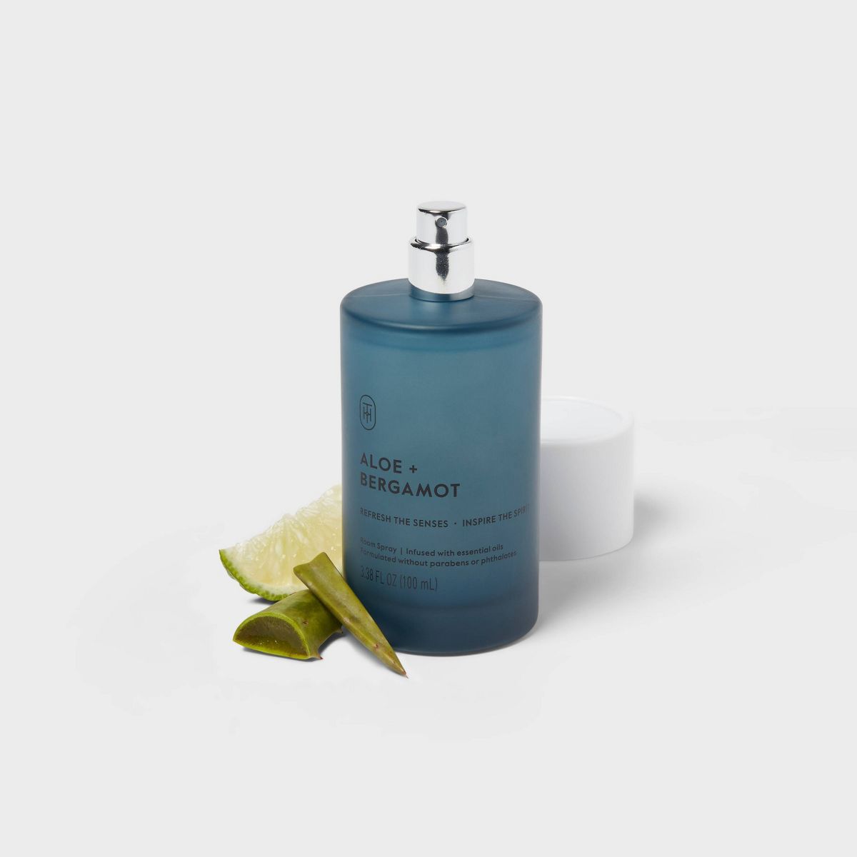 Glass Room Spray Aloe and Bergamot 3.4 fl oz - Threshold™ - thumbnail 3