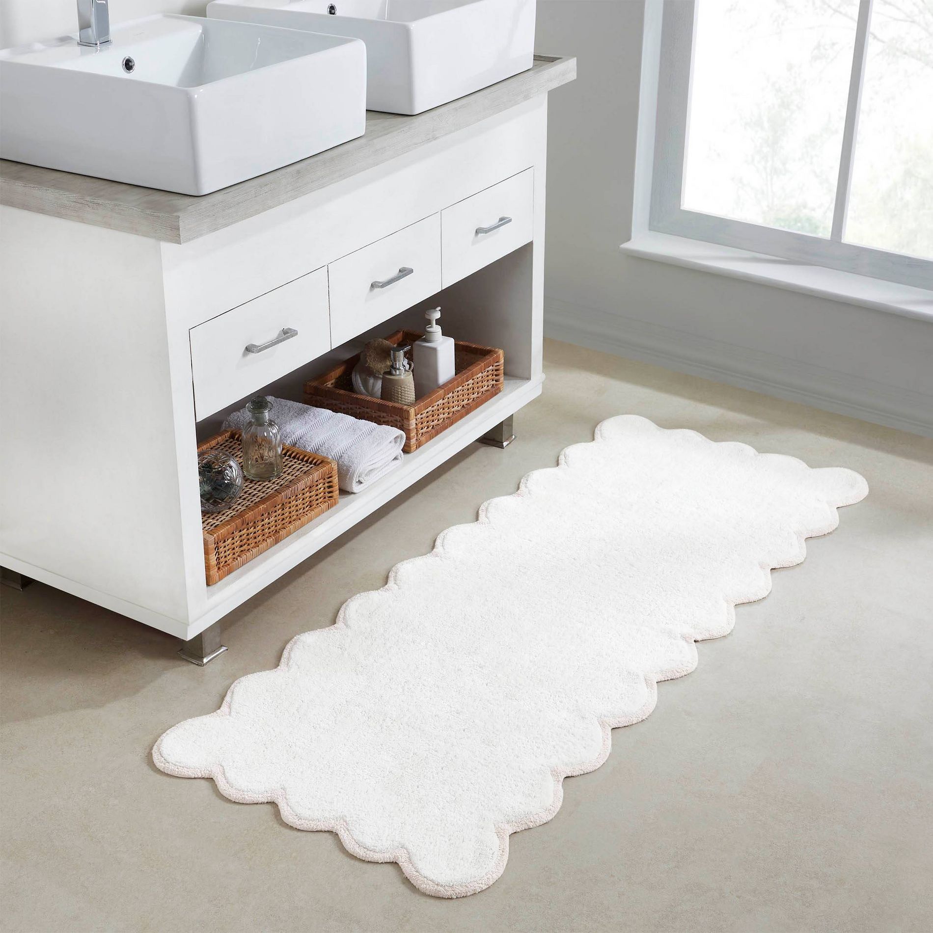 VCNY 24"x60" Scallop Cotton Bath Runner