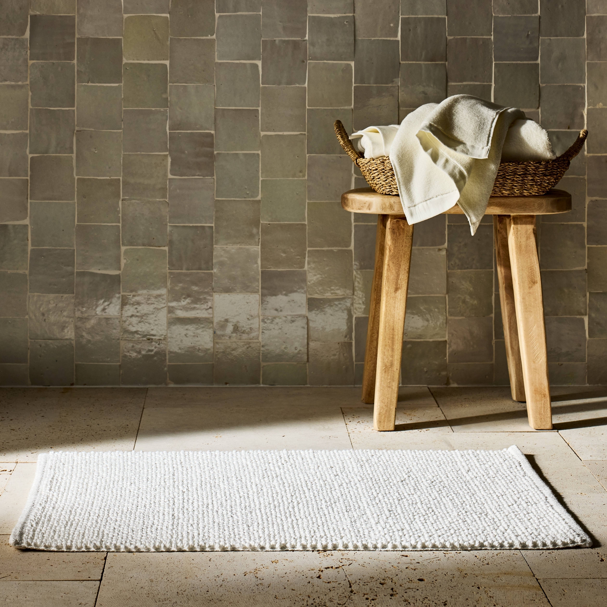 21"x34" Textured Bath Rug White - Casaluna™