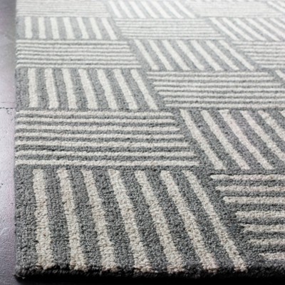 Gray Geometric Tufted Wool and Viscose Area Rug 4' x 6'