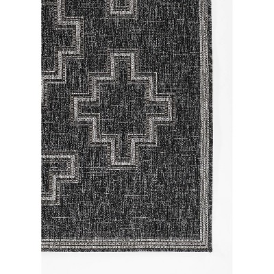 Black Rectangular Synthetic 5' x 7' Stain-Resistant Rug