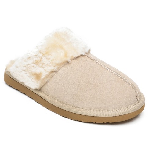 Minnetonka best sale ladies slippers