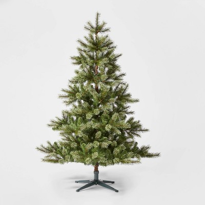 5.5ft Unlit Virginia Pine Artificial Christmas Tree - Wondershop™