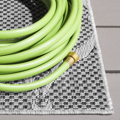 Beach House BHS280 Machine Made Loomed Rug - Safavieh