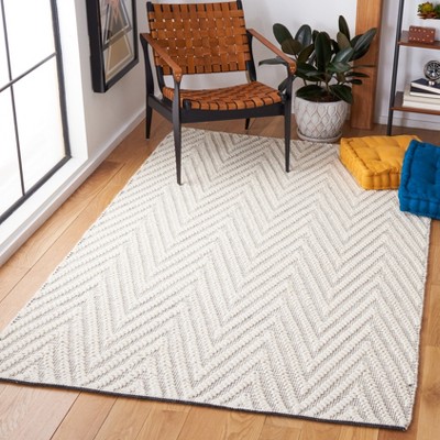 Natura Ivory and Black Hand-Tufted Wool 4' x 6' Area Rug