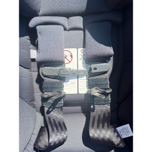 Bucklebuddeez Infant Car Seat Strap Aligner Accessory - 1 of 2
