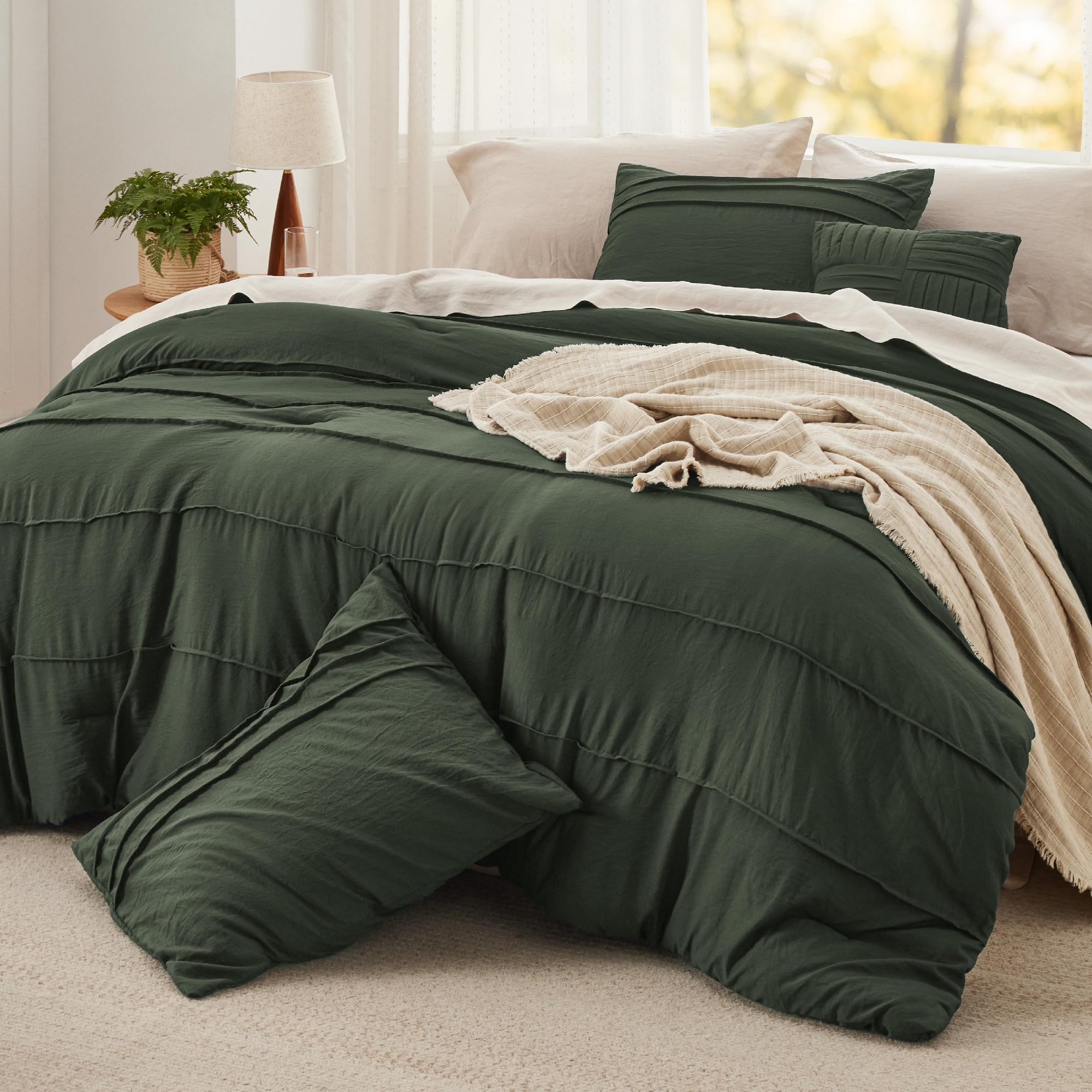 Bedsure Oversized Queen Comforter Set 4 Piece Pinch Pleat Olive Green Bedding OEKO-TEX Certified All Season Bed Set Ideal Christmas Gift