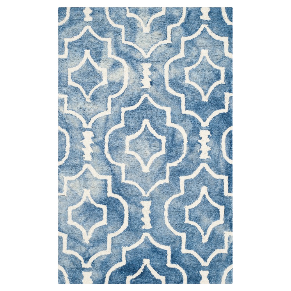 Alyson Accent Rug - Blue / Ivory (2'6inx4') - Safavieh