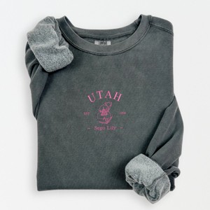 Simply Sage Market Embroidered Utah Sego Flower Lightweight Garment Dyed Sweatshirt - XL - Pepper - 1 of 4