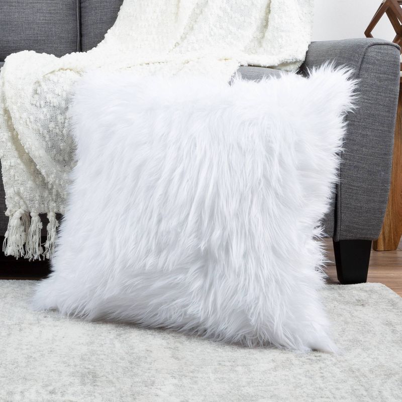22"x22" Oversize Faux Fur Square Throw Pillow - Hastings Home, 3 of 6