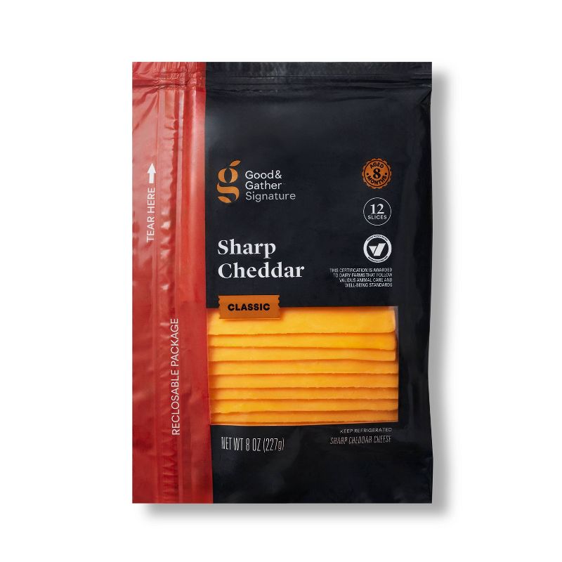 Signature Sliced Sharp Cheddar Cheese - 8oz - Good &#38; Gather&#8482;, 1 of 4