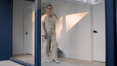 Ivory Whisper Round Hand-Tufted Wool & Cotton Shag Rug