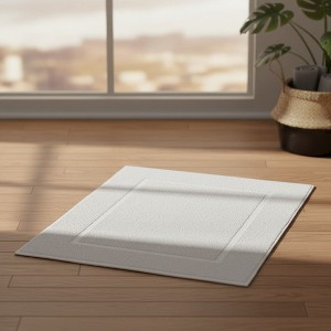 IRV Collection Blended Lightweight Towels - 1 of 4