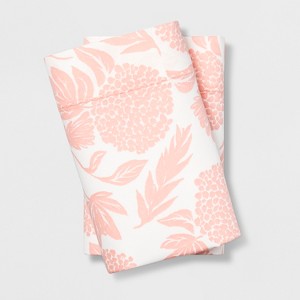 Standard 400 Thread Count Floral Print Cotton Performance Pillowcase Set White/Blush - Opalhouse