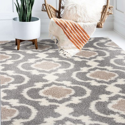 Elegant Gray Trellis 5' x 7' Shag Area Rug for Modern Comfort