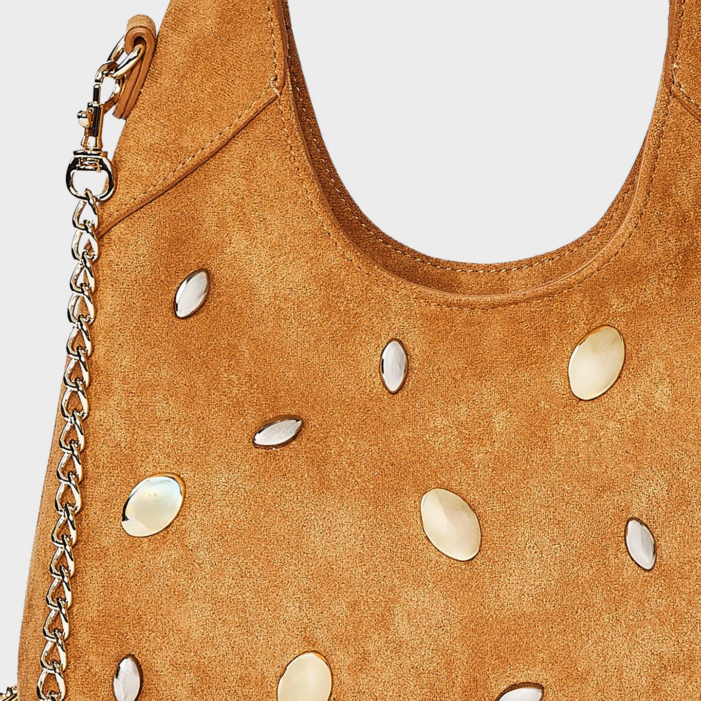 Сумка Universal Thread Faux Suede Mini Studded Slouchy Chain Handbag, цвет: Рыжевато-коричневый — фото 5