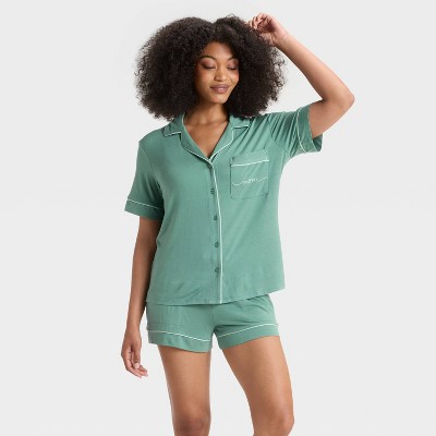 Women's Cloud Knit Short Sleeve Notch Collar Shirt and Shorts Pajama Gift Set - Auden™
