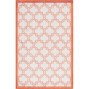 Amherst AMT412 Power Loomed Indoor Rugs - Safavieh - 1 of 4