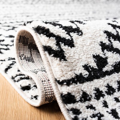 Ivory and Black Geometric 4' x 6' Hand-knotted Area Rug