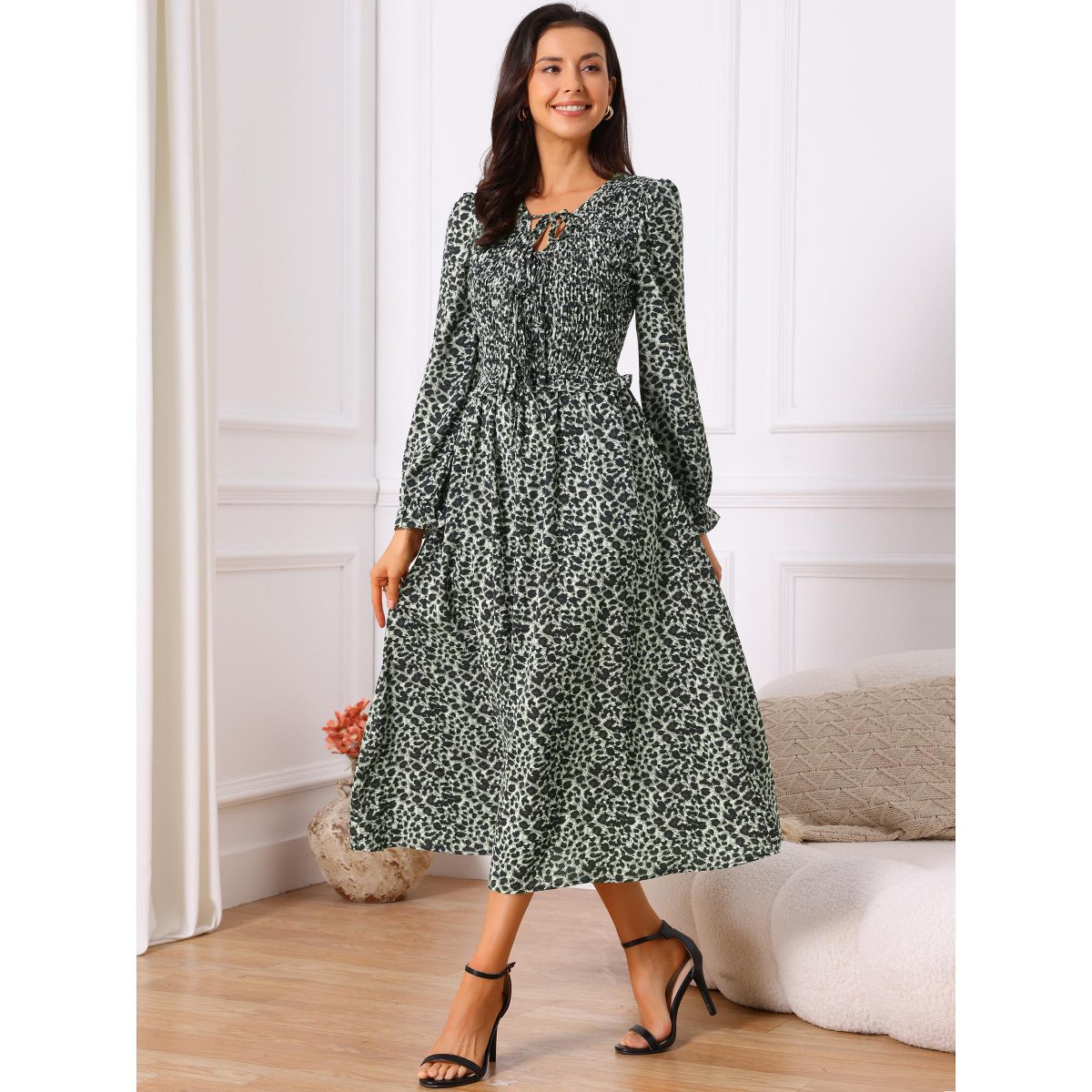 Женские платья INSPIRE CHIC Women's Leopard Print Long Sleeve Tie V Neck Smoked Flowy Midi Dresses with Pockets Small Black — фото 3