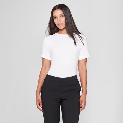 white t shirt for women