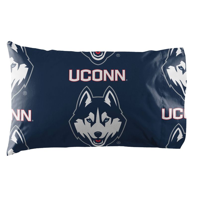 NCAA UConn Huskies Rotary Bed Set - Queen, 3 of 4