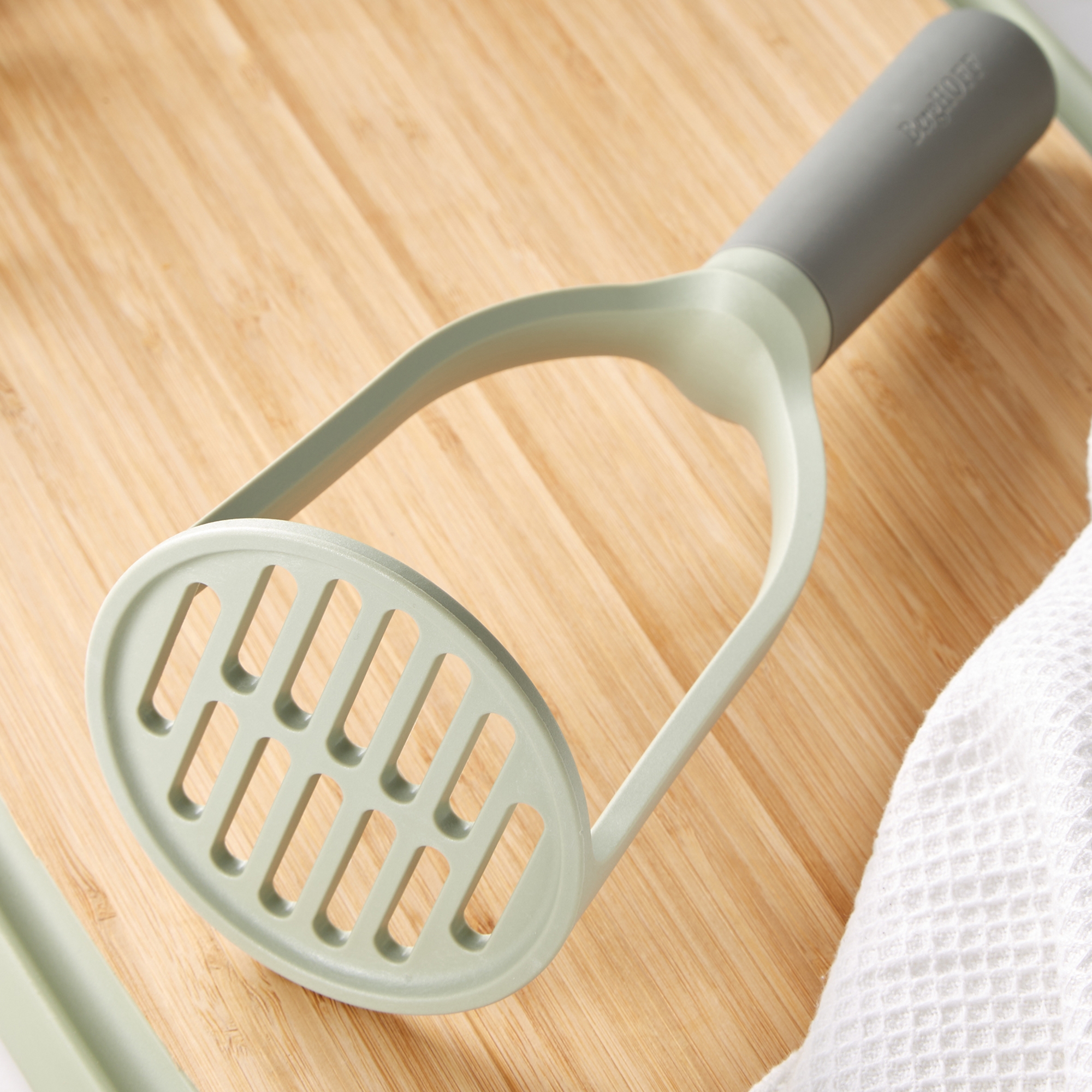 BergHOFF Balance Nylon Potato Masher 9.25", Recycled Material