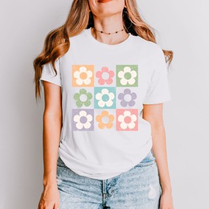 Simply Sage Market Checkered Flowers Short Sleeve Tee - 1 of 4