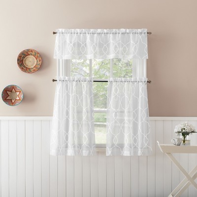 White Light-Filtering Embroidered Polyester Kitchen Curtain Set