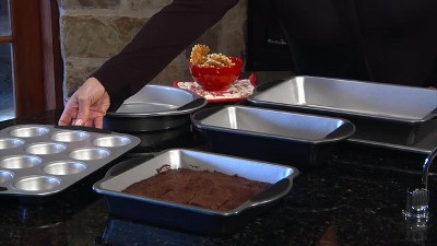 Cuisinart® Easy-Grip Nonstick 9 x 13 Cake Pan