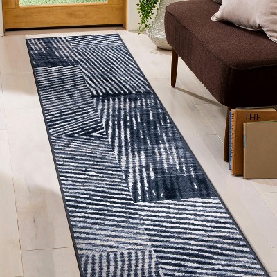 Gray Geometric Stripe Distressed Non-Slip Runner Rug 2' x 7'