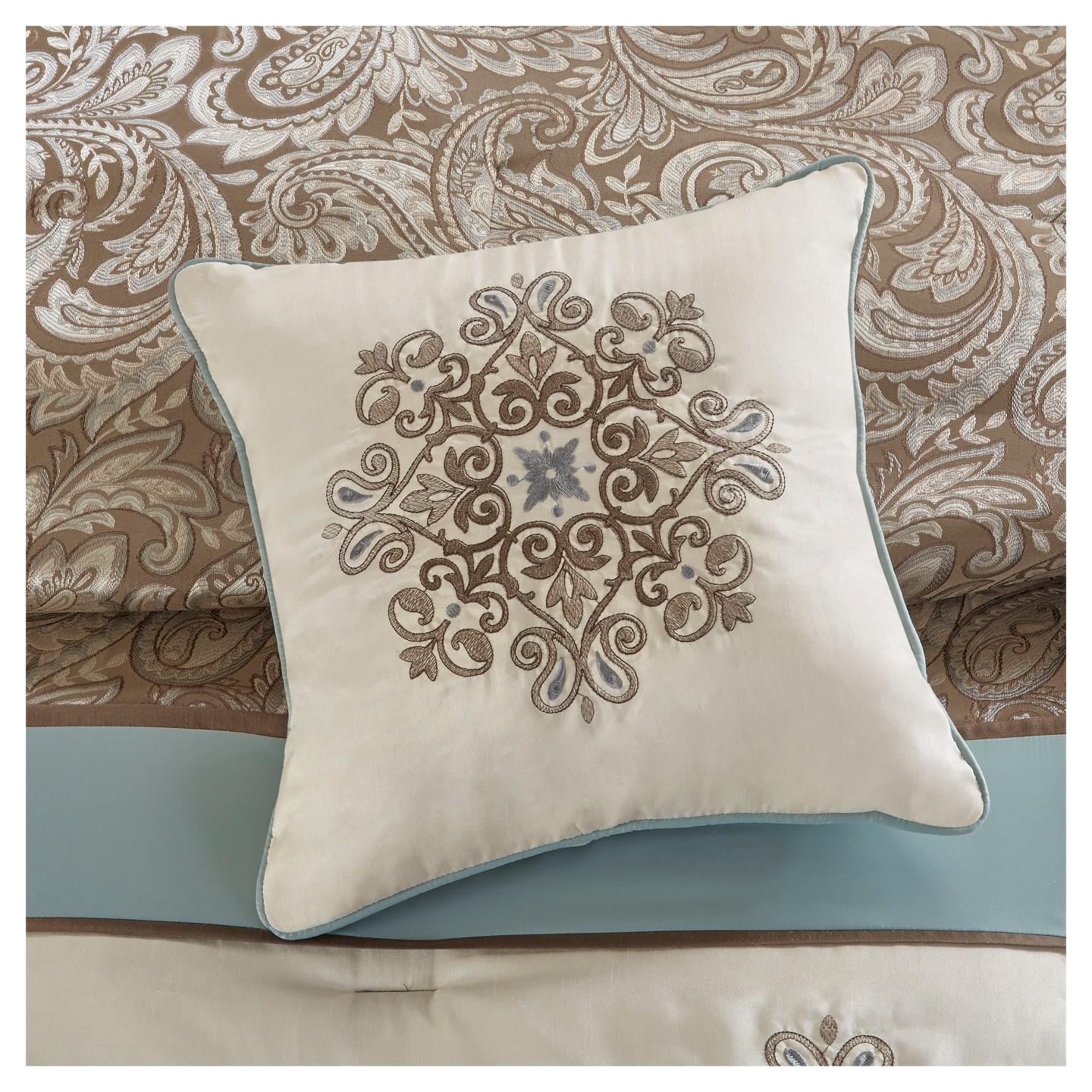 Комплект с одеялом Madison Park Blue Sharon Jacquard Comforter Set King 7pc: Traditional Bedding, Midweight Polyester, Includes Shams & Decorative Pillows, цвет: Синий — фото 5