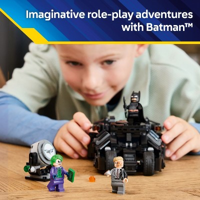 Детские конструкторы LEGO DC Batman Tumbler vs. Two-Face & The Joker Batmobile Toy Building Set 76303 — фото 5