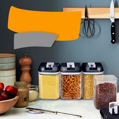 Cheer Collection 8-Piece White Airtight Food Storage Set
