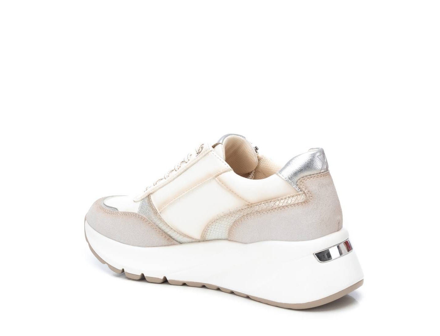 Женские кроссовки XTI Fashion Casual Sneakers with side zipper 143896 White, цвет: Белый — фото 4