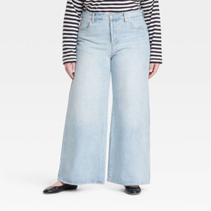 Women's Mid-Rise Super Wide Leg Jeans - Universal Thread™ - 1 of 3