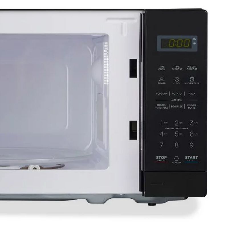 Black and Decker 0.7 Cu Ft LED Digital Microwave Oven with Child Safety Lock, 4 of 6