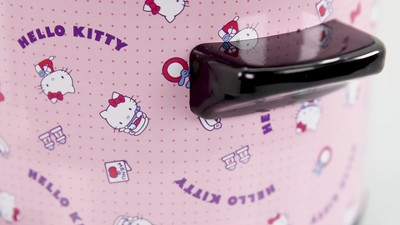 Uncanny Brands Hello Kitty 2 Qt Slow Cooker : Target