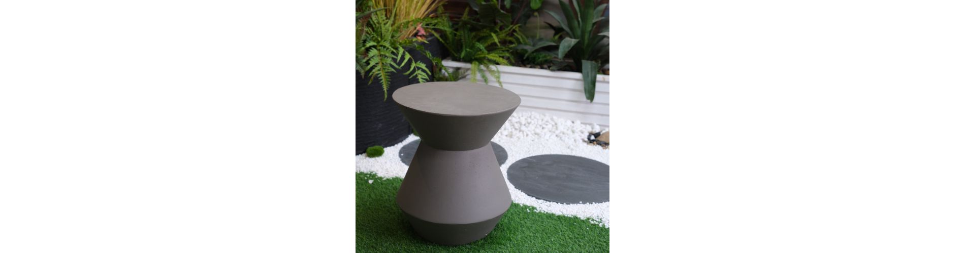 Lyngins Modern Terrazzo-Style Outdoor Side Table, Multi-Use Patio End Table & Garden Stool, Hourglass-inspired Geometric Design Garden Conner Table