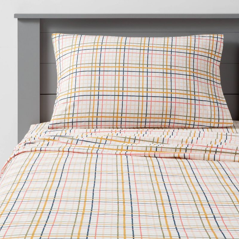 Plaid Print Cotton Kids' Sheet Set - Pillowfort™, 1 of 4