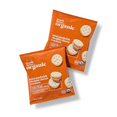 Organic Mini Sandwich Cheddar Cheese Crackers - 8oz/8ct - Good &#38; Gather&#8482;