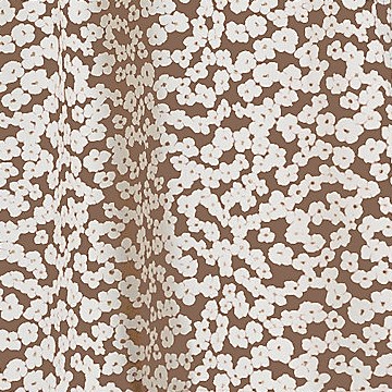 honey beige tossed blooms