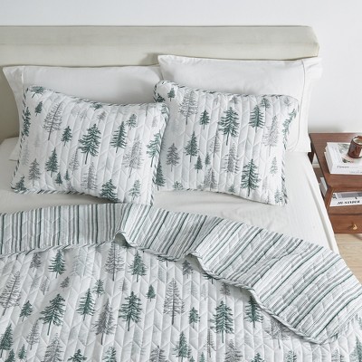 Twin XL Grey and Green Reversible Woodland Quilt Set