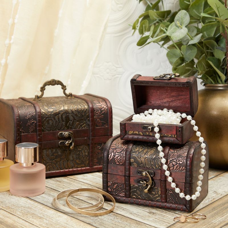 Juvale S3-Set Tiny Wooden Treasure Chest Boxes with Flower Motifs, Decorative Vintage Style Trunks for Jewelry Keepsakes, and Home Decor (3 Sizes), 4 of 10